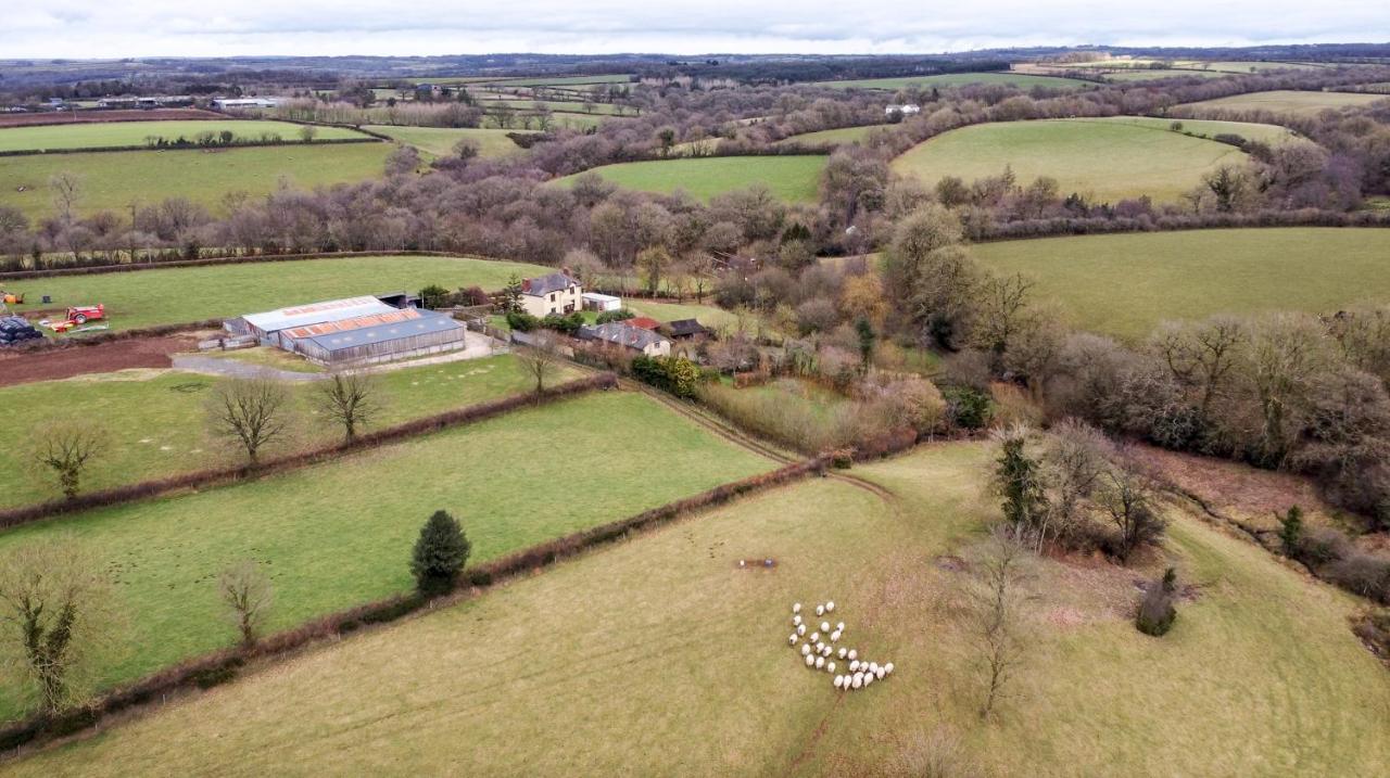 The Piggery Villa Witheridge Eksteriør bilde